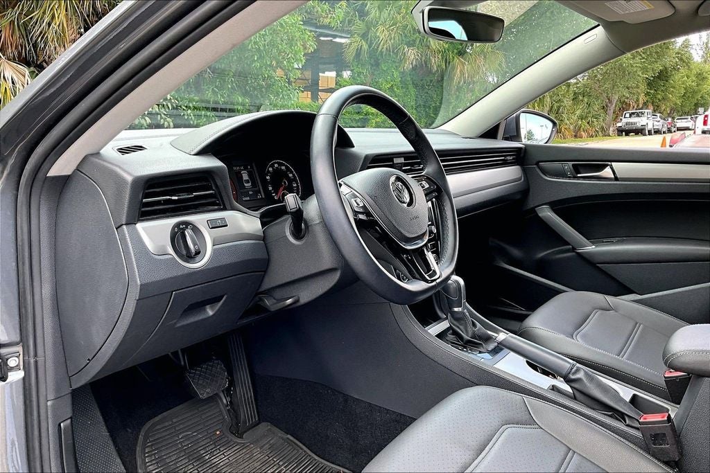 2020 Volkswagen Passat 2.0T SE