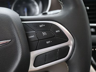 2023 Chrysler Voyager LX