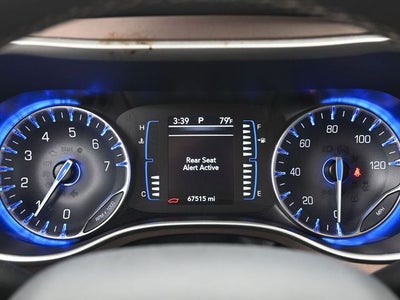 2023 Chrysler Voyager LX