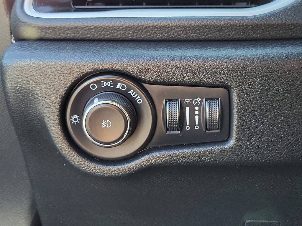 2024 Chrysler Pacifica Touring