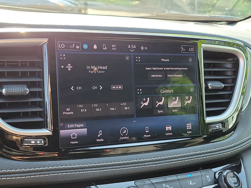 2024 Chrysler Pacifica Touring