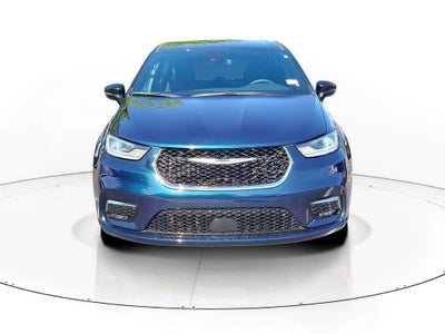 2024 Chrysler Pacifica Touring