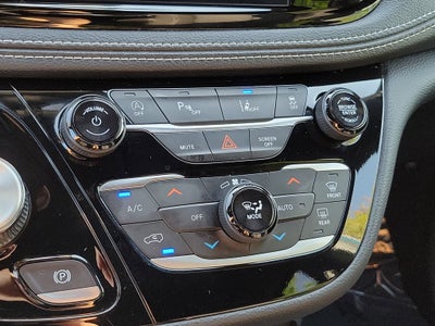 2024 Chrysler Pacifica Touring