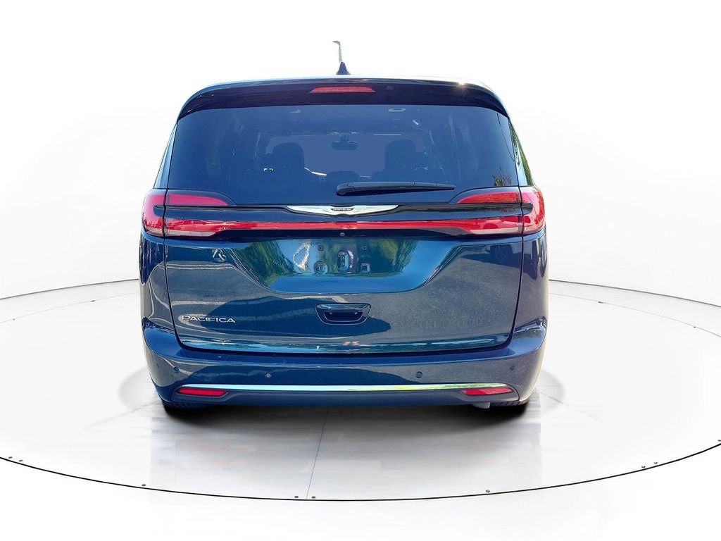 2024 Chrysler Pacifica Touring