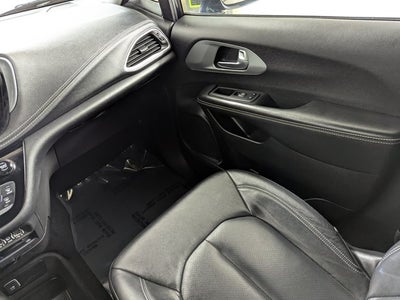 2022 Chrysler Pacifica Touring L AWD