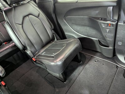 2022 Chrysler Pacifica Touring L AWD
