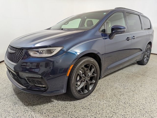 2022 Chrysler Pacifica Touring L AWD