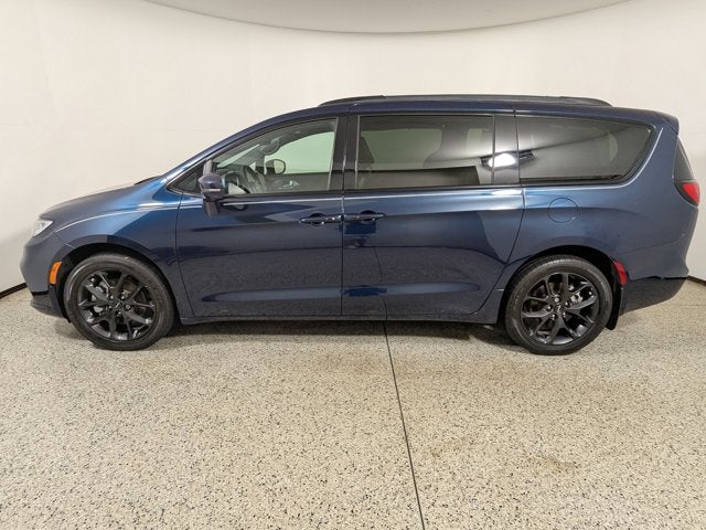 2022 Chrysler Pacifica Touring L AWD