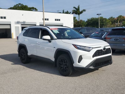 2024 Toyota RAV4 XLE