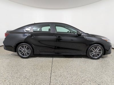 2024 Kia Forte GT-Line IVT