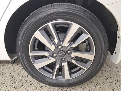 2024 Nissan Versa 1.6 SV