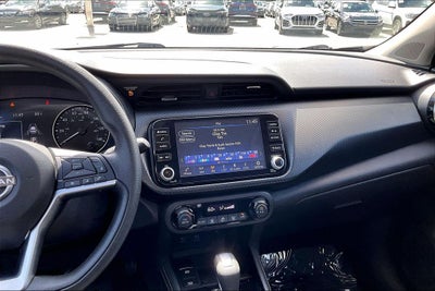 2022 Nissan Kicks SV