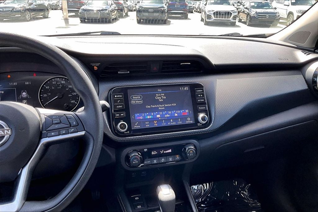 2022 Nissan Kicks SV