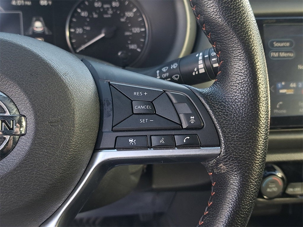 2021 Nissan Kicks SR