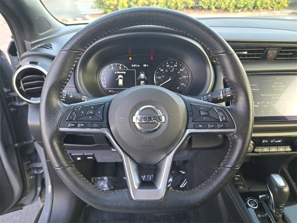 2021 Nissan Kicks SR
