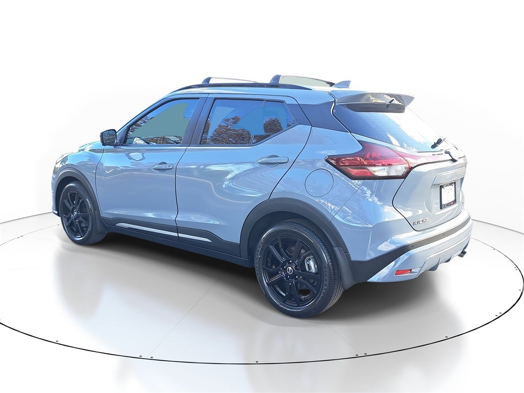 2021 Nissan Kicks SR
