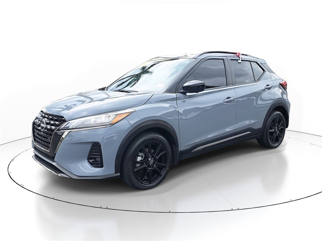 2023 Nissan Kicks SR