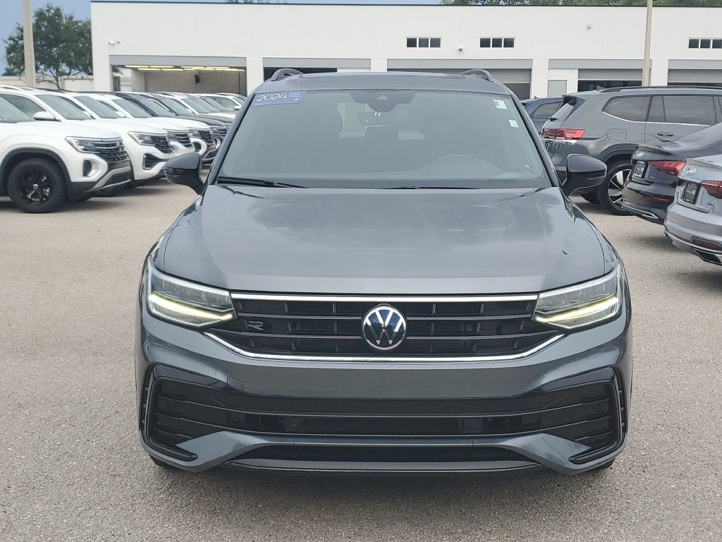 2024 Volkswagen Tiguan 2.0T SE R-Line Black