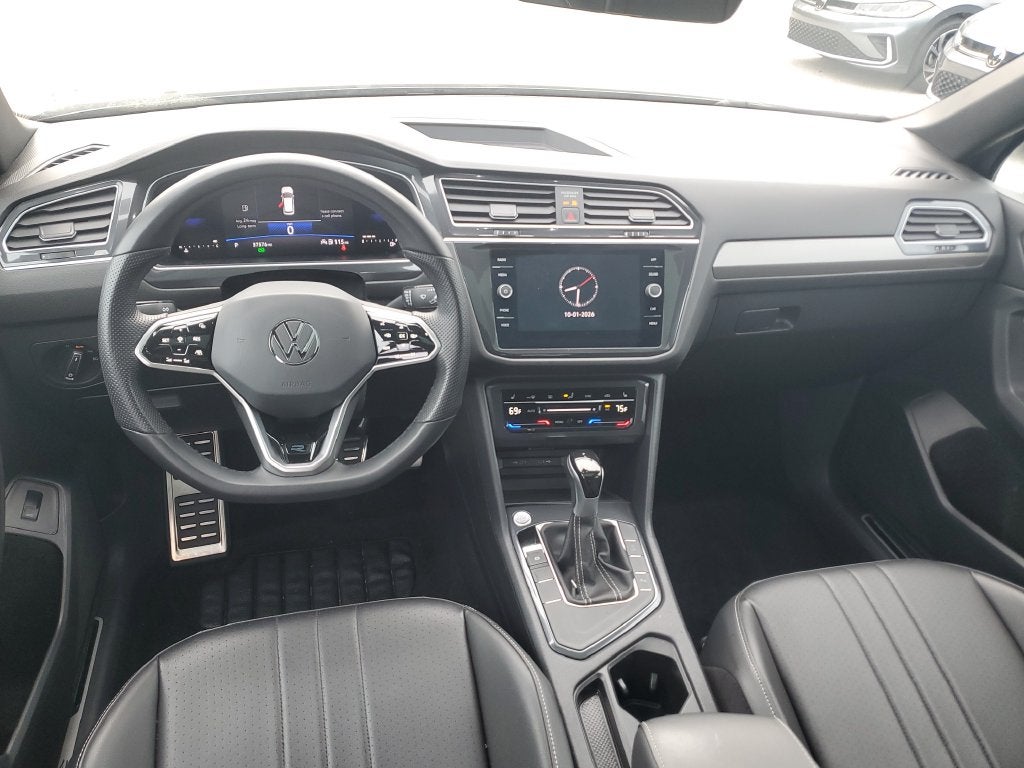 2024 Volkswagen Tiguan 2.0T SE R-Line Black