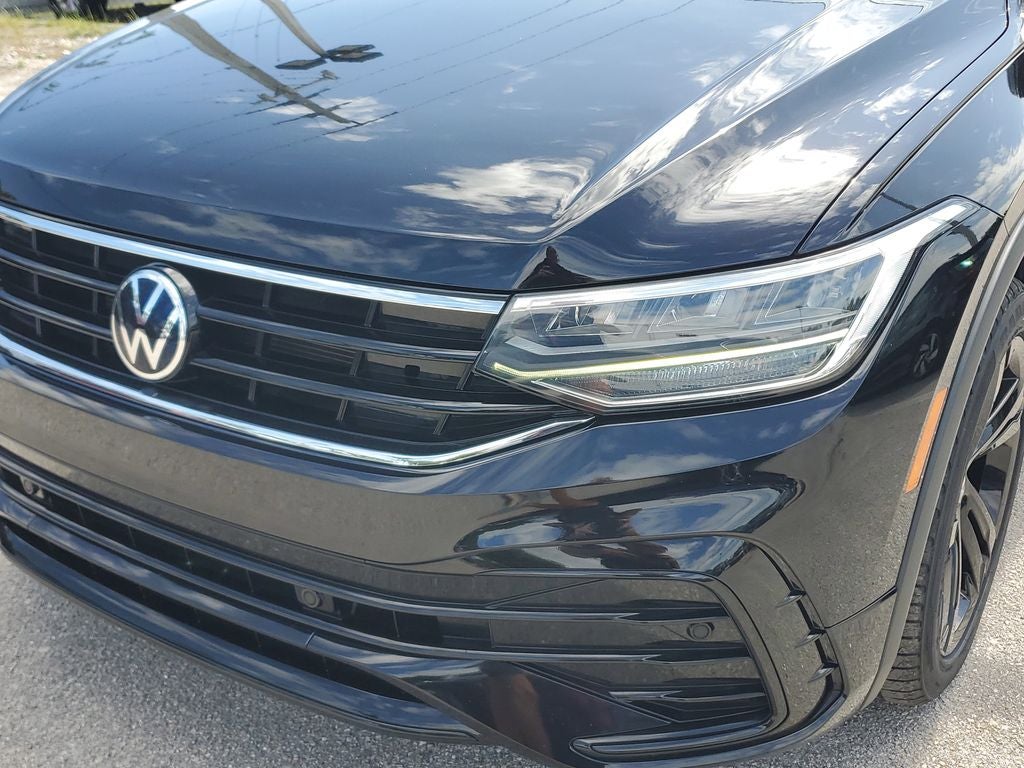 2023 Volkswagen Tiguan 2.0T SE R-Line Black