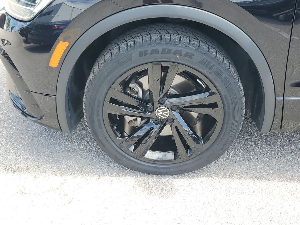 2023 Volkswagen Tiguan 2.0T SE R-Line Black