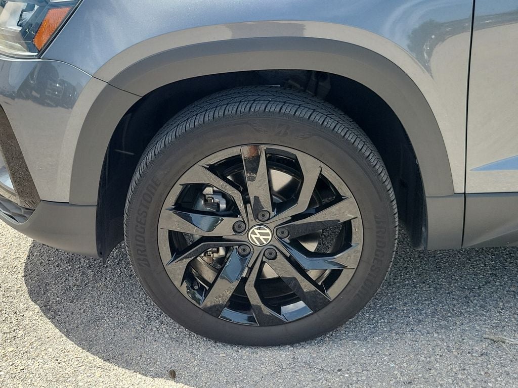2024 Volkswagen Taos 1.5T SE