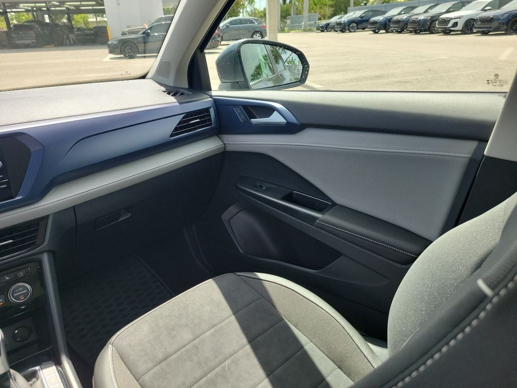 2024 Volkswagen Taos 1.5T SE