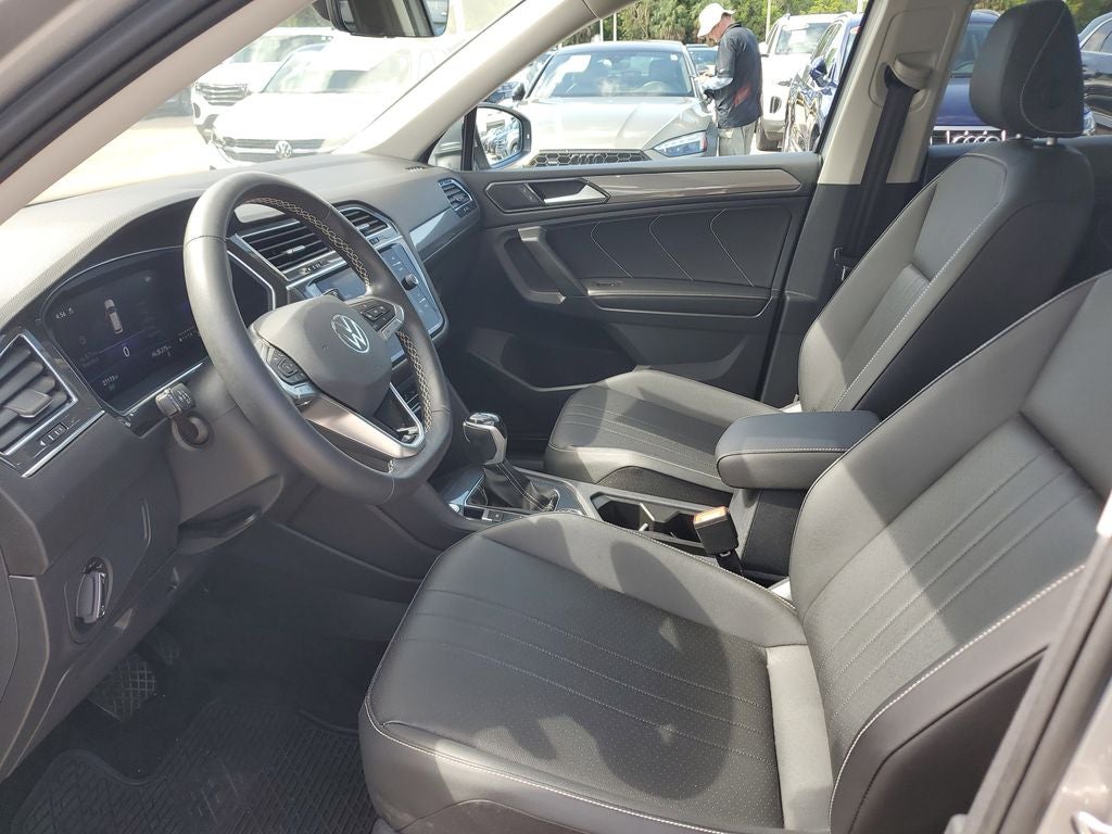 2023 Volkswagen Tiguan 2.0T SE