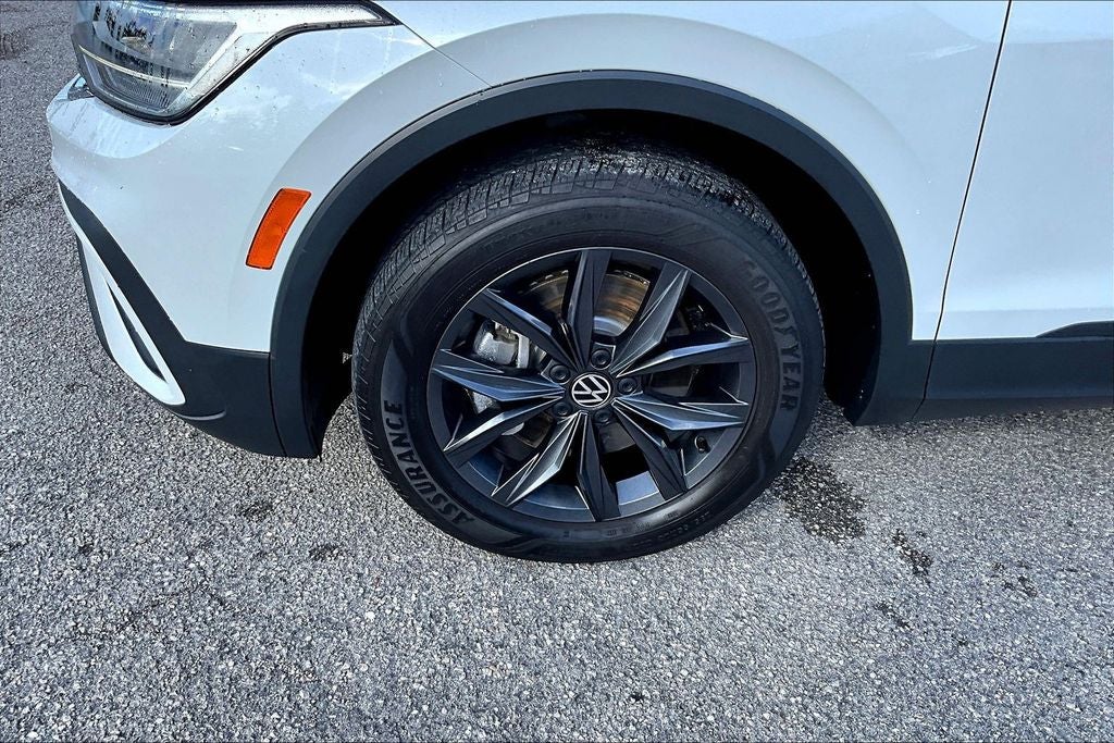 2023 Volkswagen Tiguan 2.0T SE