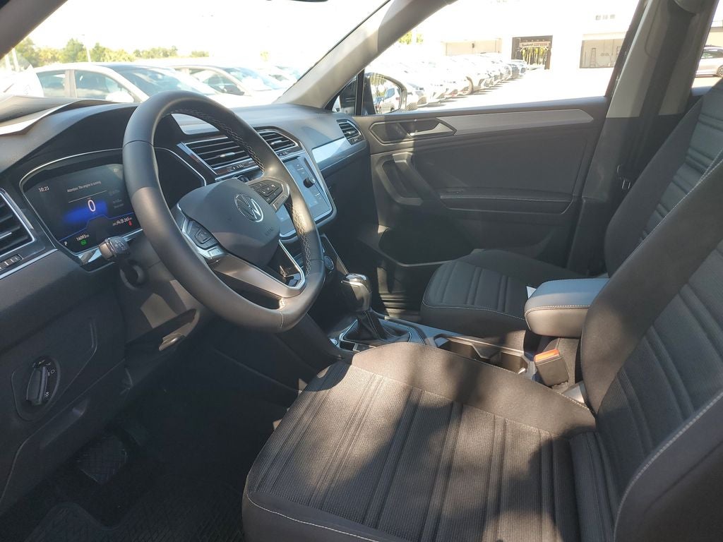 2024 Volkswagen Tiguan 2.0T S