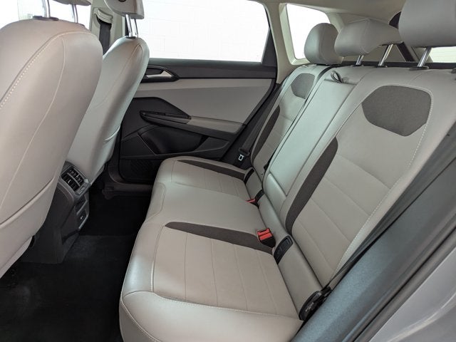 2022 Volkswagen Taos SE FWD