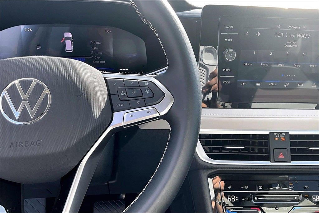 2025 Volkswagen Taos 1.5T SE