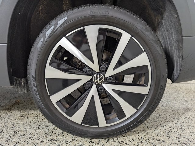 2024 Volkswagen Taos SE FWD