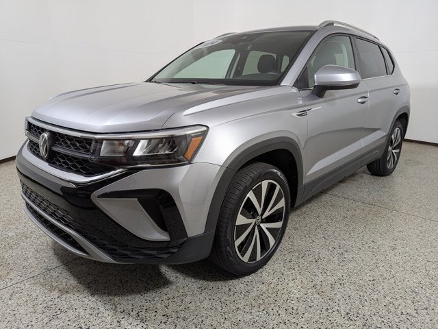 2024 Volkswagen Taos SE FWD