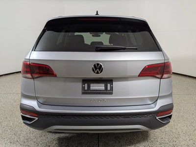 2024 Volkswagen Taos SE FWD