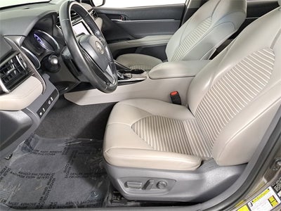 2019 Toyota Camry SE