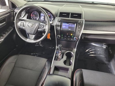 2017 Toyota Camry SE