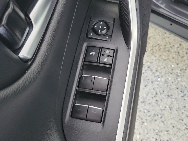 2025 Toyota RAV4 Hybrid XSE