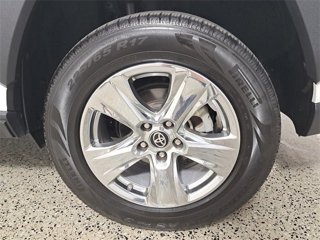 2022 Toyota RAV4 Hybrid LE