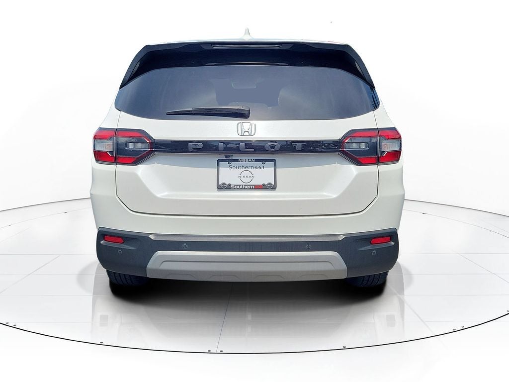 2023 Honda Pilot EX-L 8 Passenger