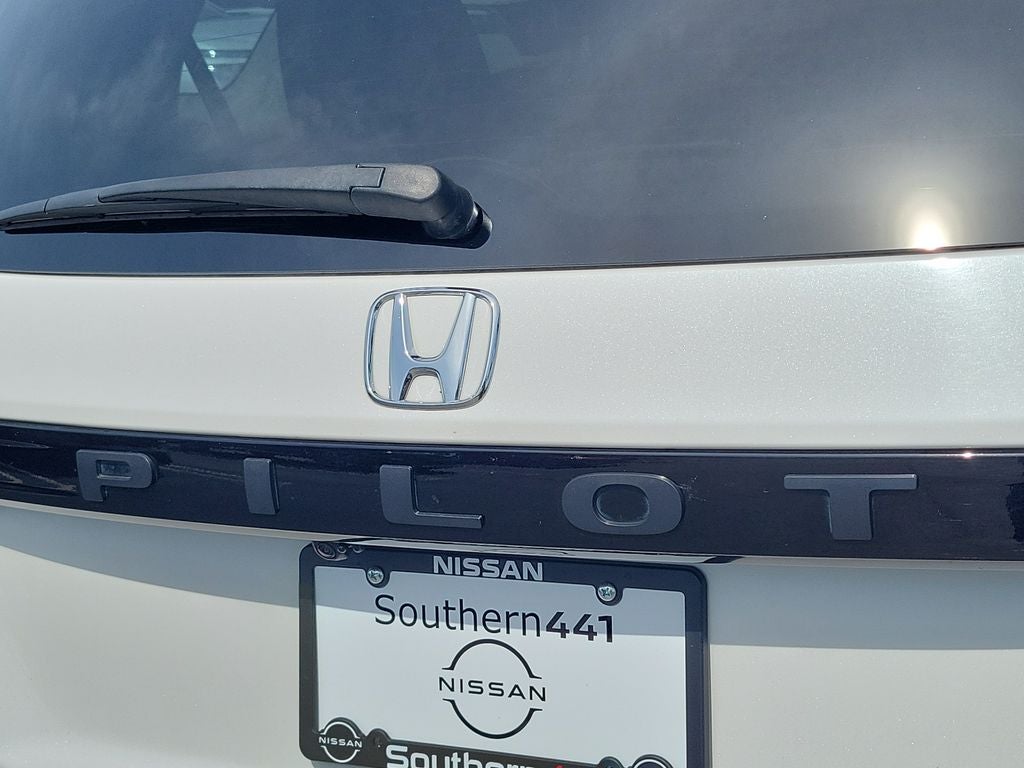 2023 Honda Pilot EX-L 8 Passenger
