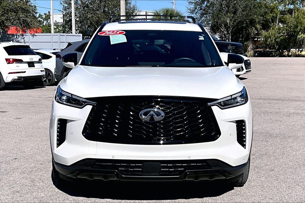 2025 INFINITI QX60 LUXE