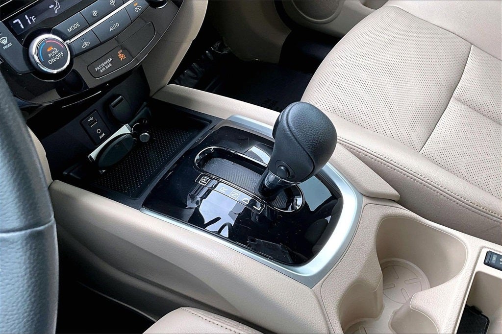 2016 Nissan Rogue SL