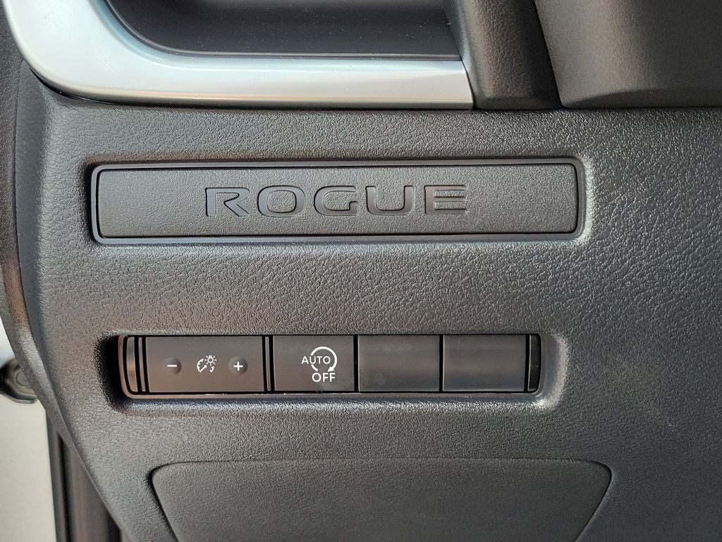 2025 Nissan Rogue S