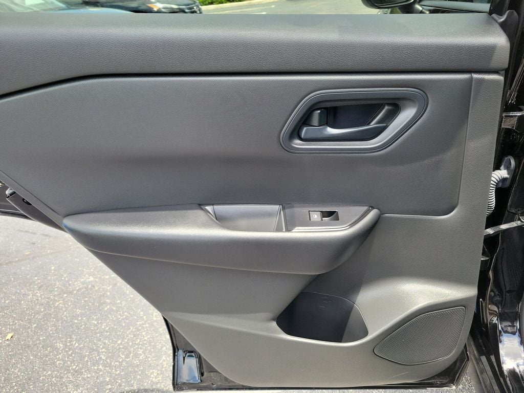 2025 Nissan Rogue S