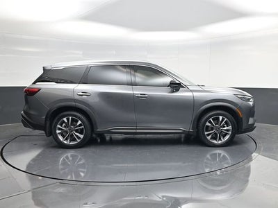 2022 INFINITI QX60 LUXE