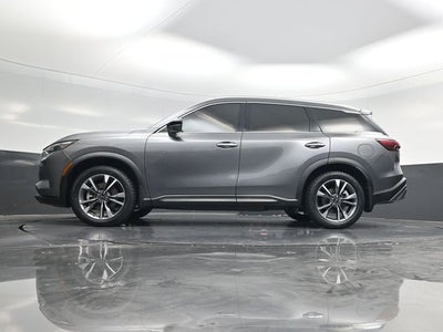 2022 INFINITI QX60 LUXE