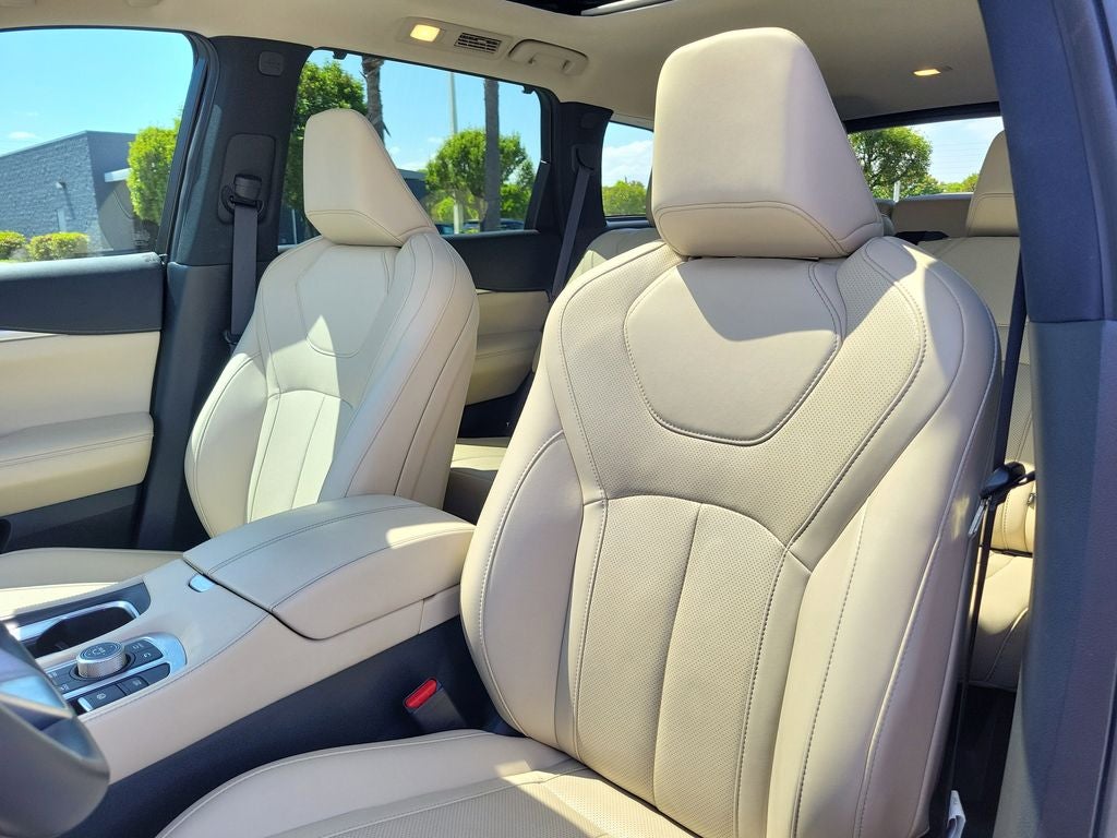2024 INFINITI QX60 LUXE