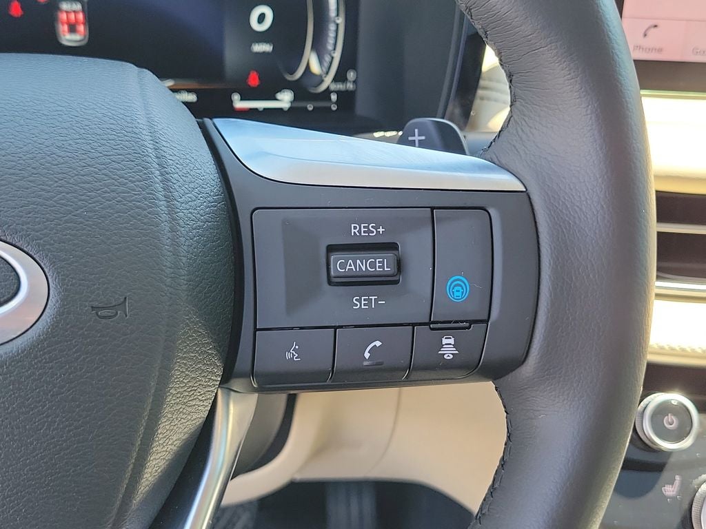 2024 INFINITI QX60 LUXE