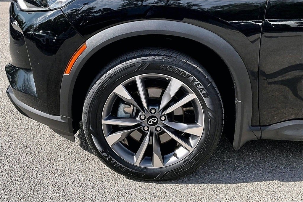 2024 INFINITI QX60 LUXE